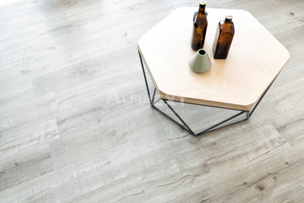 Кварцвиниловый пол Alpine Floor Real Wood ECO2-4 Дуб VERDAN Синхронное тиснение